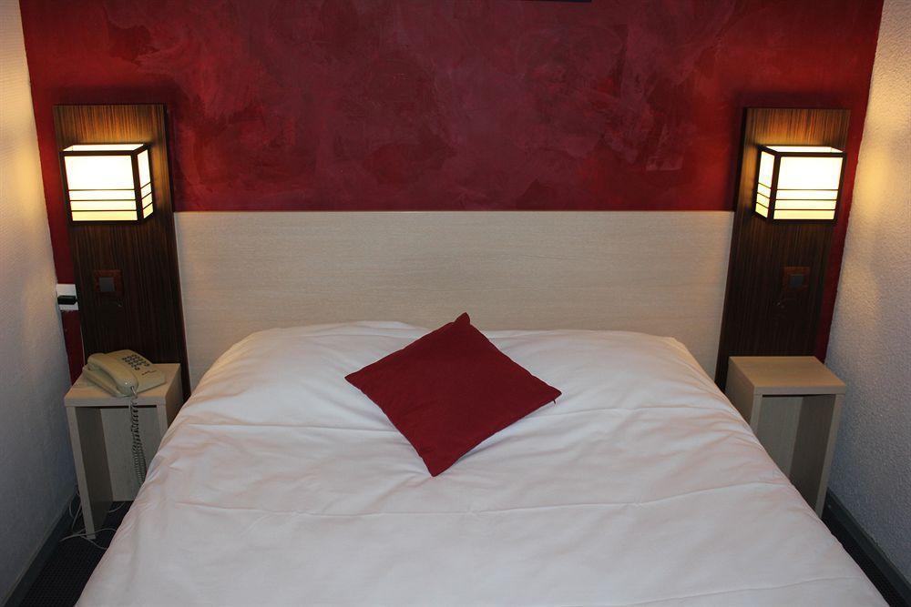 The Originals City, Hotel Novella Confort, Nantes Est Carquefou Exterior photo