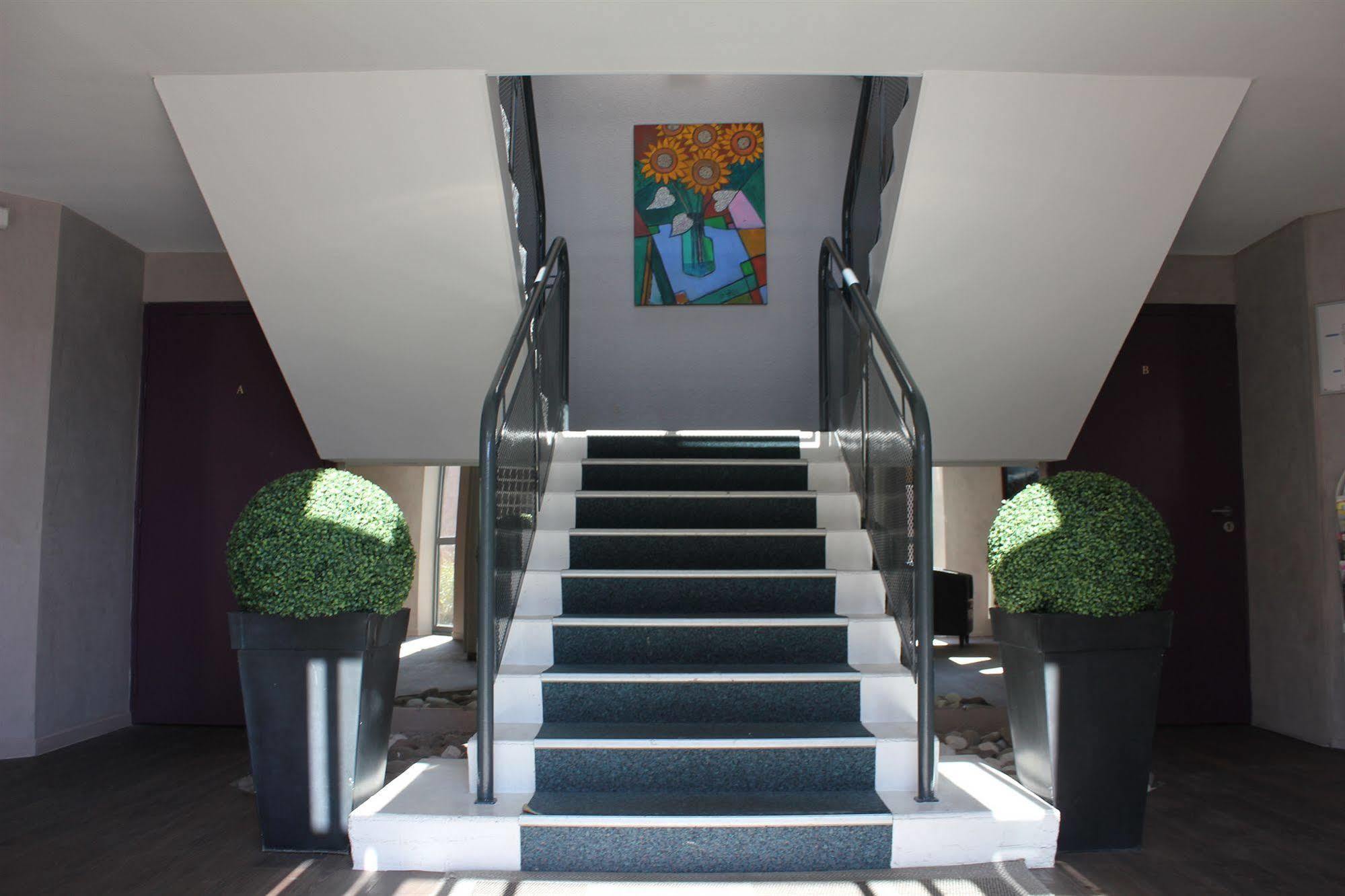 The Originals City, Hotel Novella Confort, Nantes Est Carquefou Exterior photo