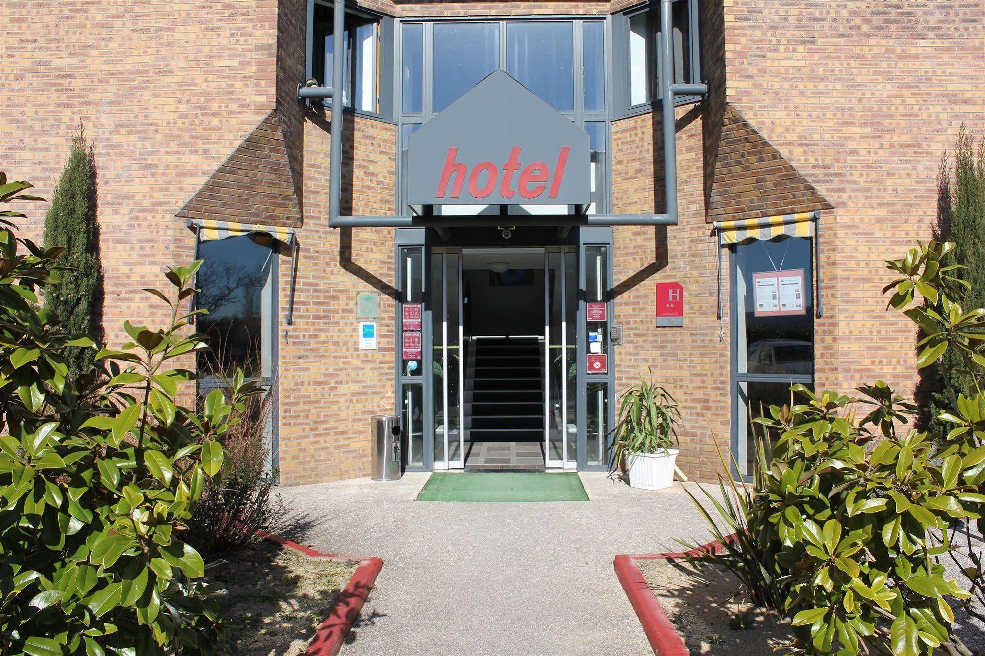 The Originals City, Hotel Novella Confort, Nantes Est Carquefou Exterior photo
